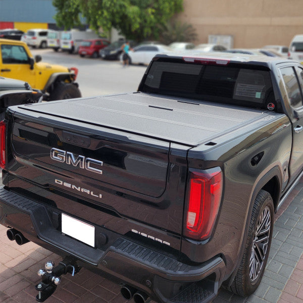 BAKFlip MX4 Chevrolet Silverado / GMC Sierra 19-25, 5'8" Bed, Tonneau Cover, CARBON PRO - BAK tonneau cover