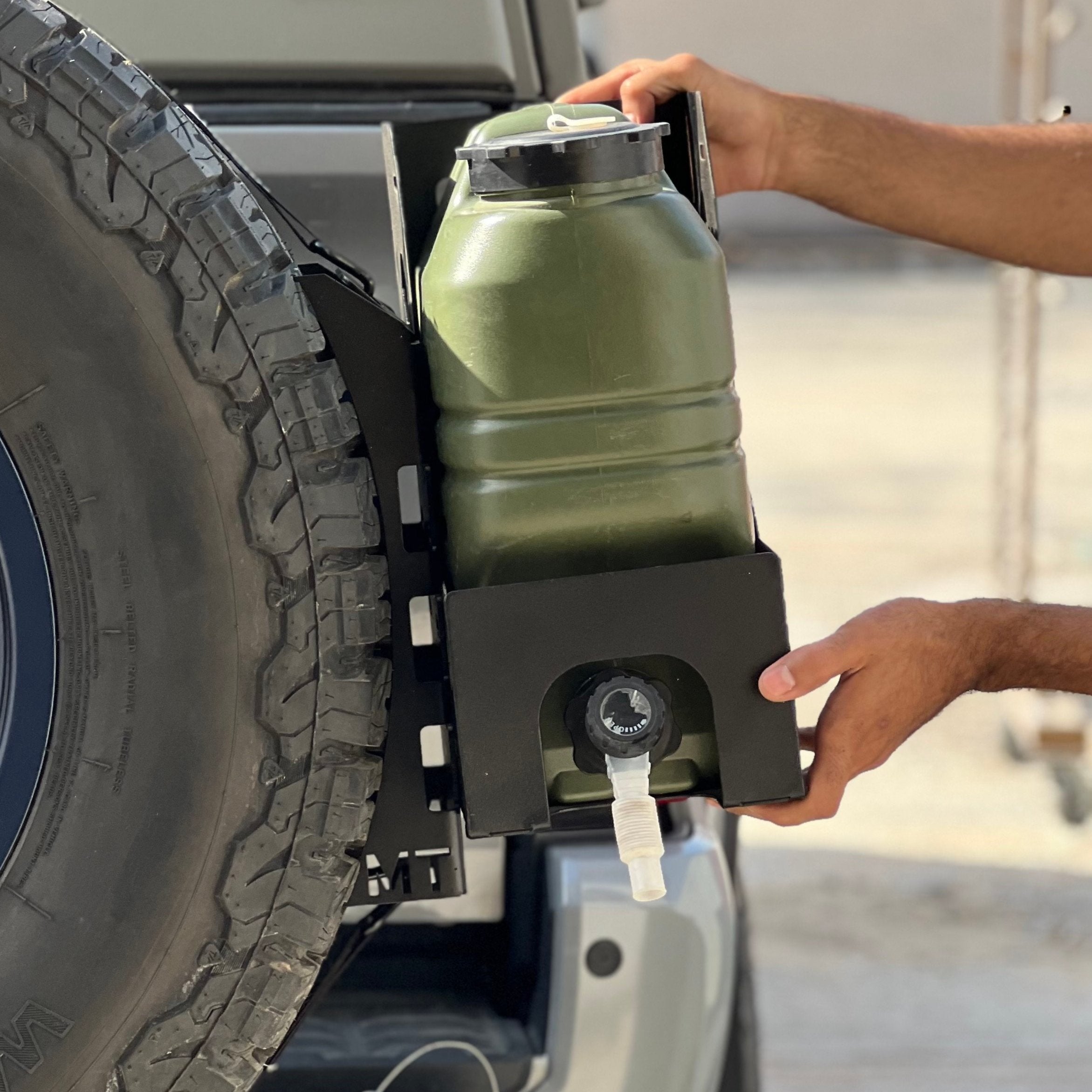 12L Jerry Can Mount