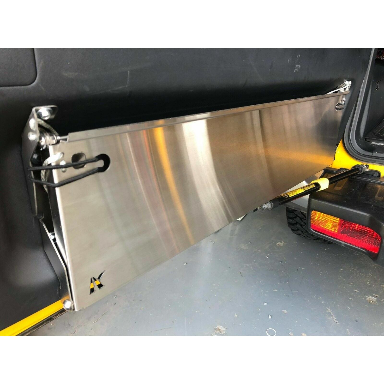 Rear Door Drop Down Table to suit Toyota FJ Cruiser