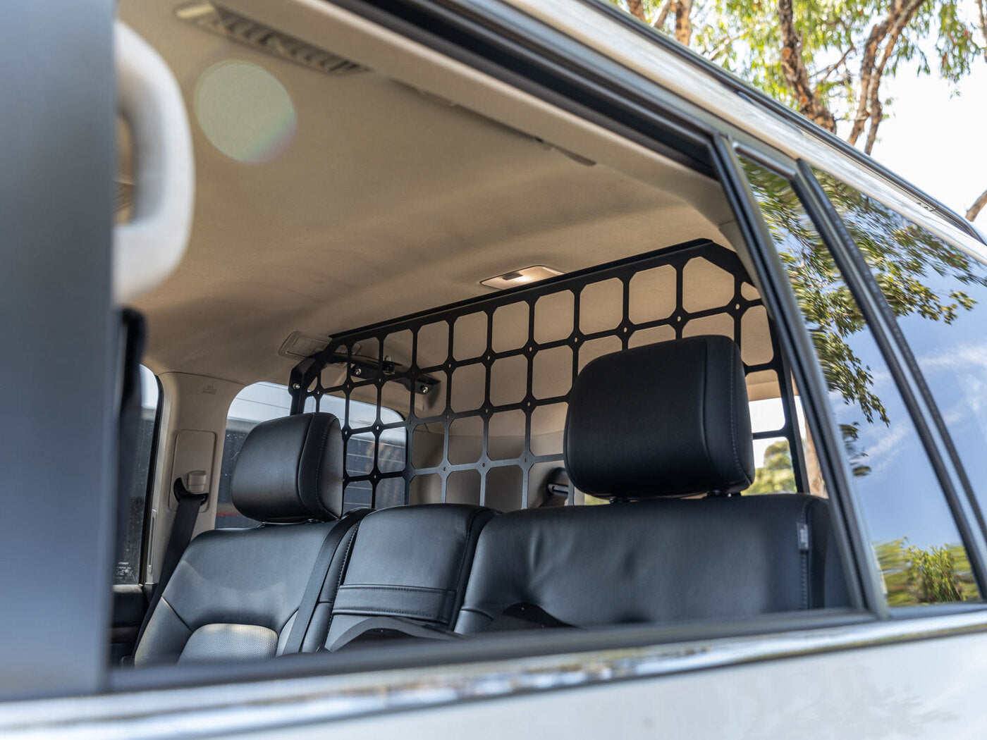 Light Cargo & Pet Barrier to suit Toyota LandCruiser LC200