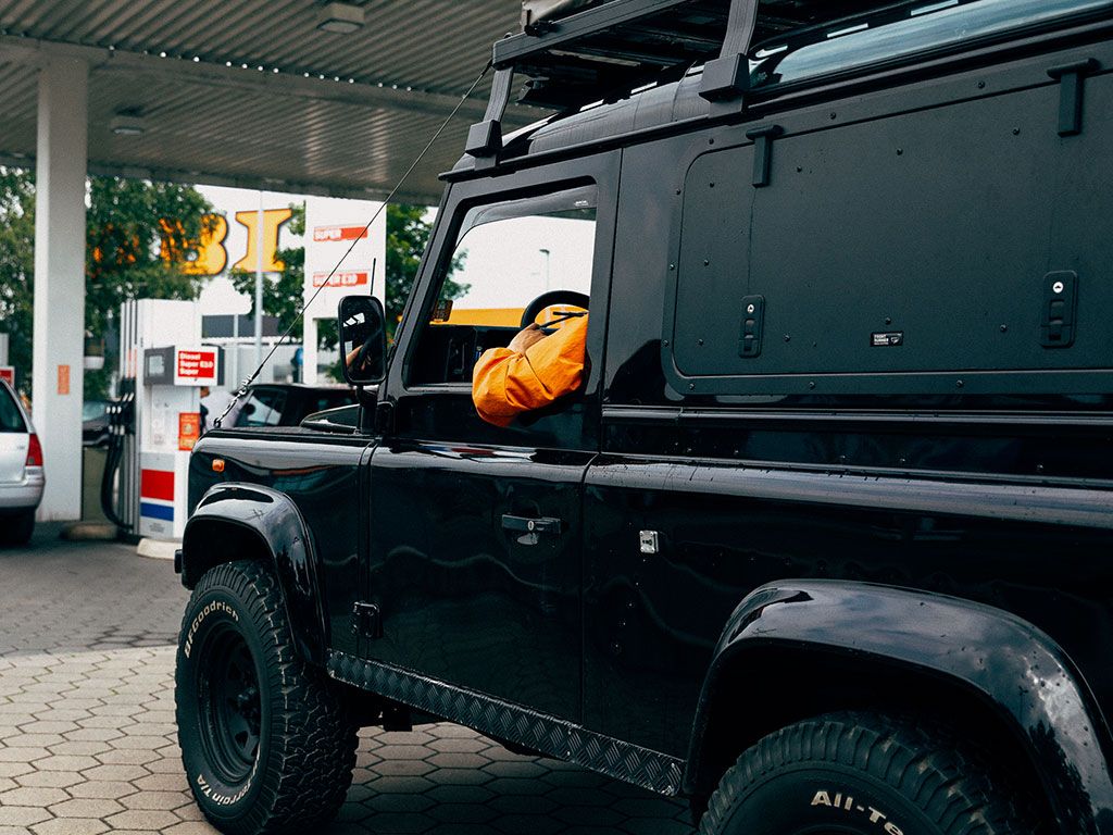 نافذة جناح النورس لسيارة ديفندر "83-16" / ألومنيوم