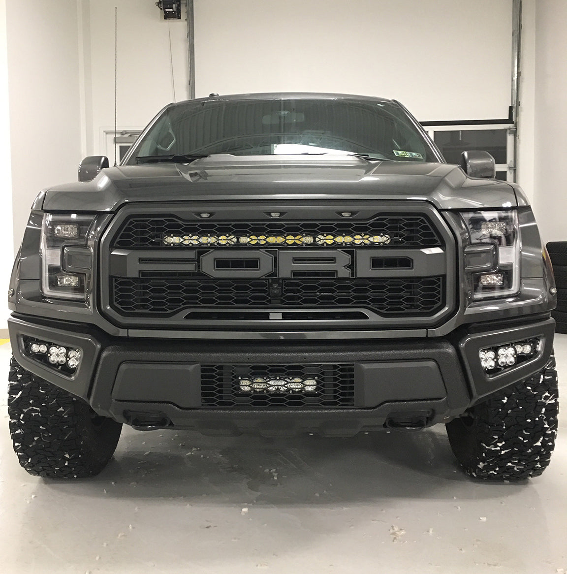 Ford S8 30 Inch Grille Upper Light Bar Kit - Ford 2017-20 F-150; NOTE: Raptor