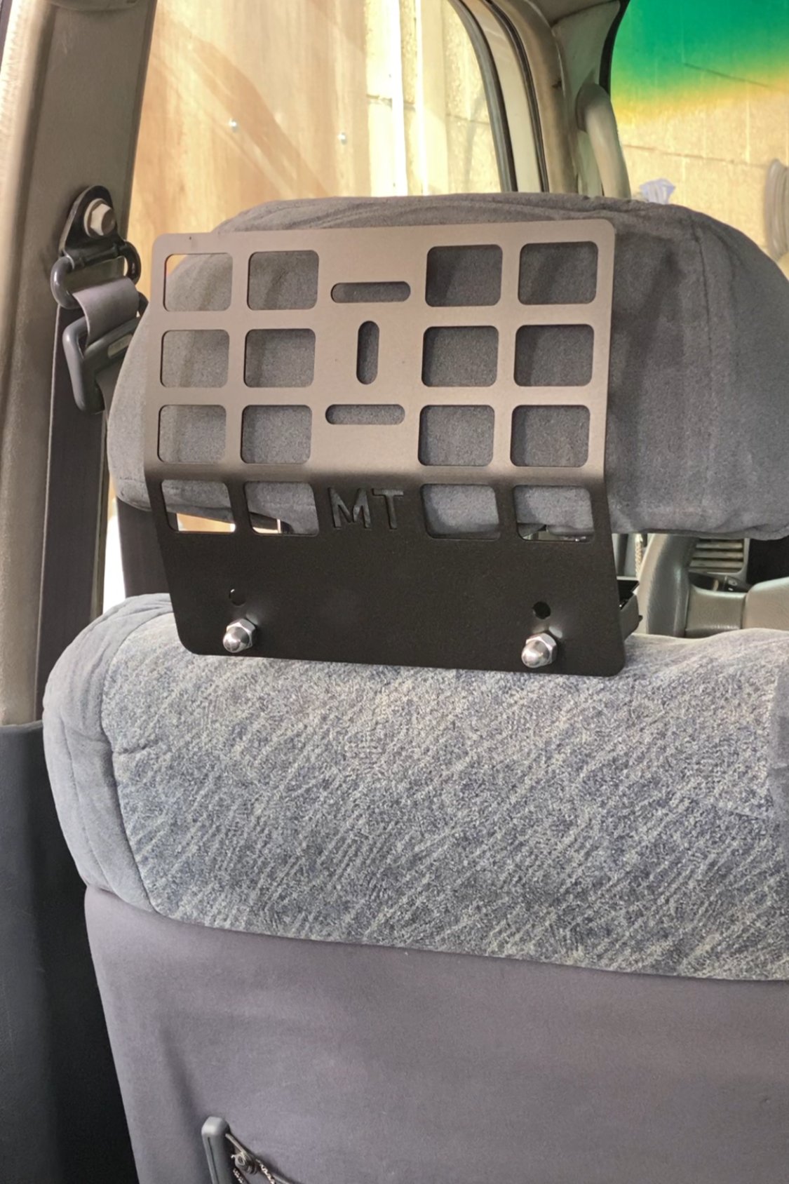 LC80 head rest molle