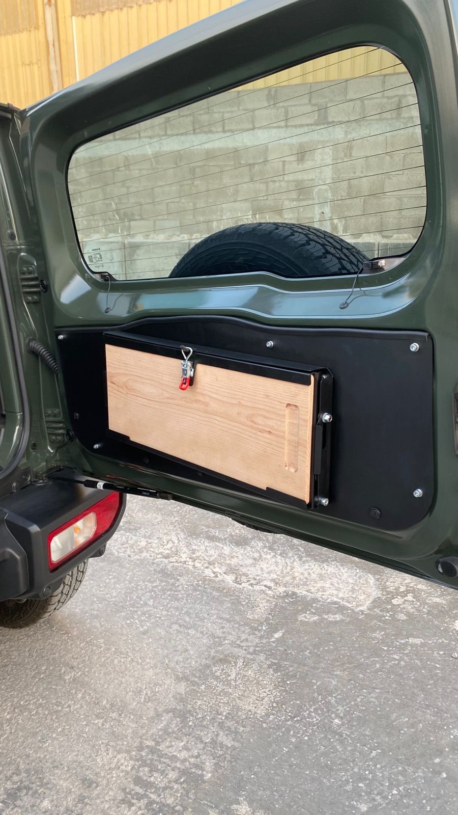 Jimny Trunk door trim