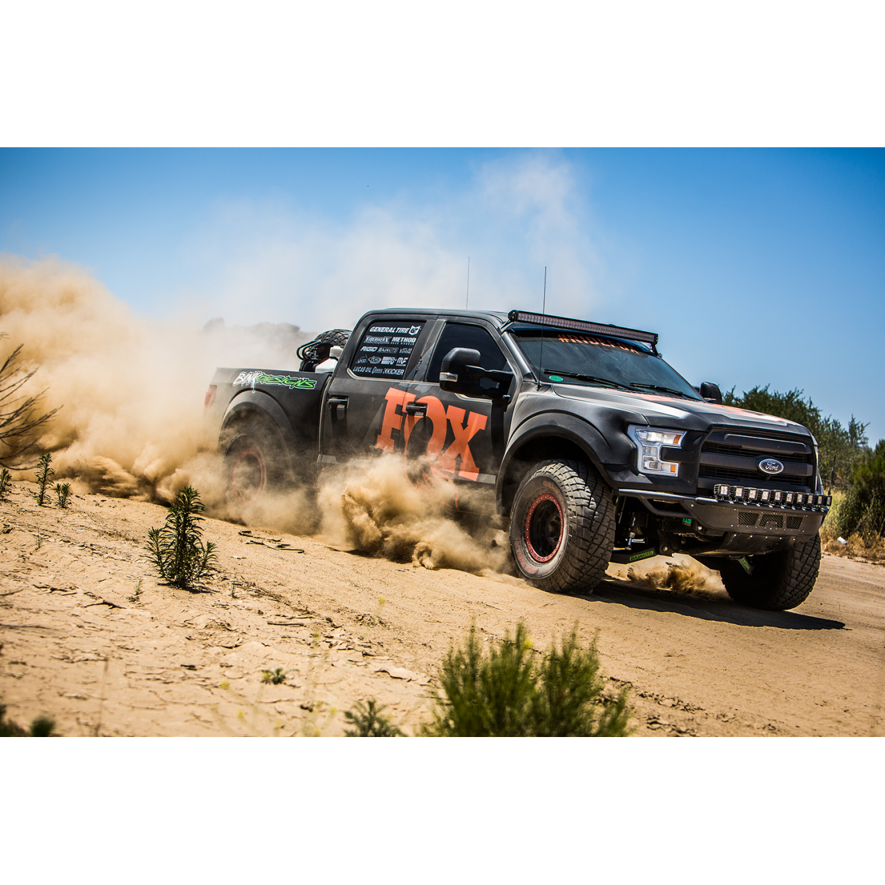 17-ON Ford F250SD/F350SD  Front PERFORMANCE SERIES 2.0 SMOOTH BODY IFP SHOCK