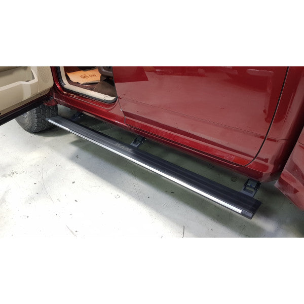 Dodge Ram 1500/2500/3500 Classic 15-26 Power Steps, Automatic Side Steps, 2DR & 4DR