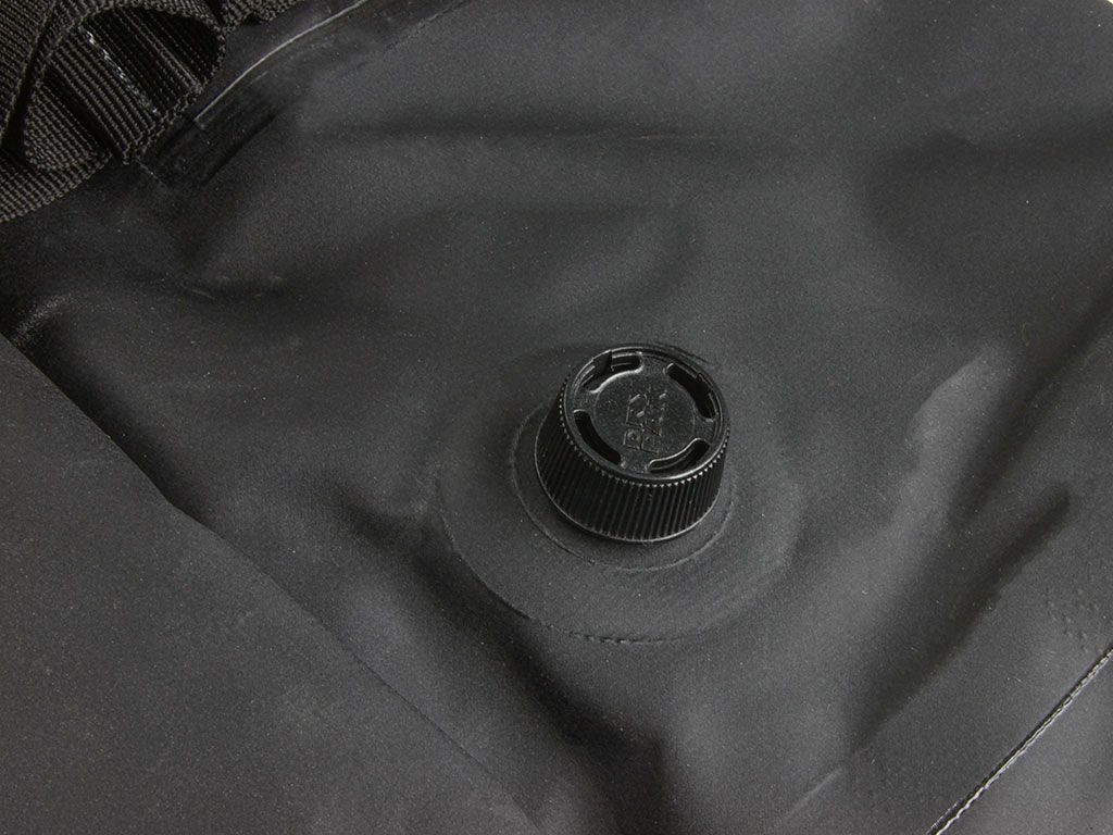 TYPHOON BAG - BY FRONT RUNNER